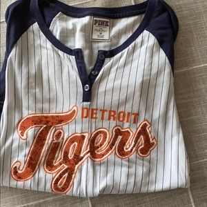 Detroit Tigers quarter sleeve tee